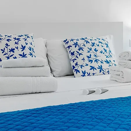 Le Finestre Sul Borgo 1 - Very Near To Piazza Garibaldi And The Cathedral