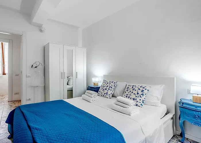 Le Finestre Sul Borgo 1 - In The Heart Of